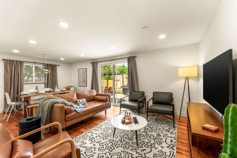 Modern Family Retreat52